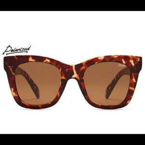 Quay After Hours - tortoise brown